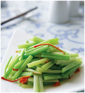 凉拌假芹菜是一道菜品,主要由假芹菜加上精盐,味精,<a target="