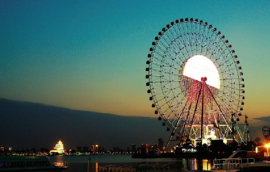  p>苏州摩天轮是世界最大的水上摩天轮,位于 a target="_blank" href=
