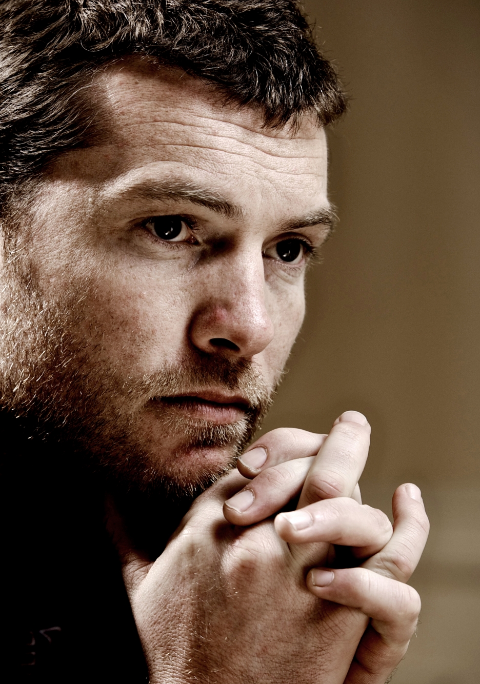  p>萨姆·沃辛顿(sam worthington),1976年8月2日出生于英国萨里郡哥