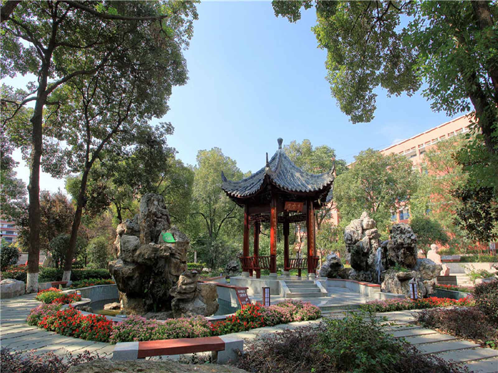  p>四川省绵阳中学(mianyang high school sichuan),简称绵中,是绵阳