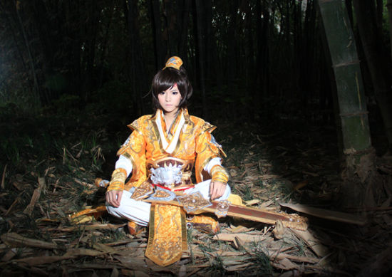  p>coser竿竿,出生于6月30日的coser,他的cos作品以可爱著称,本人可爱