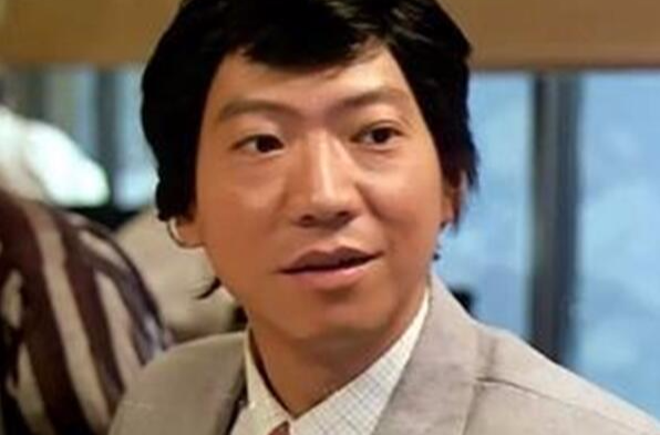 袁日初
