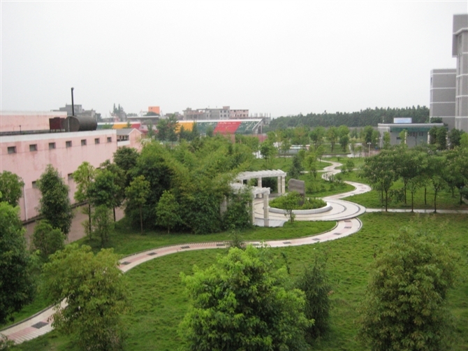 江西省余干中学