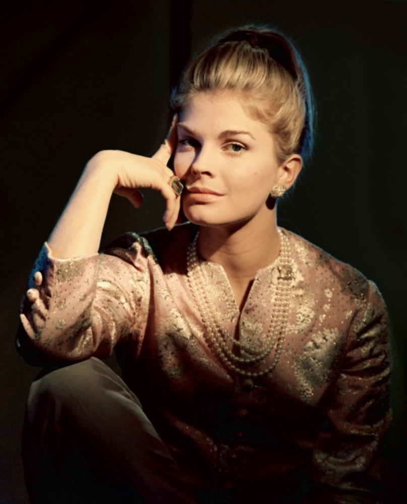  p>坎迪斯·伯根(candice bergen),1946年5月9日出生于 a target="