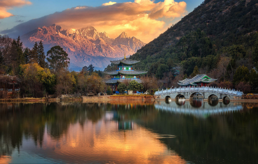 黑龙潭