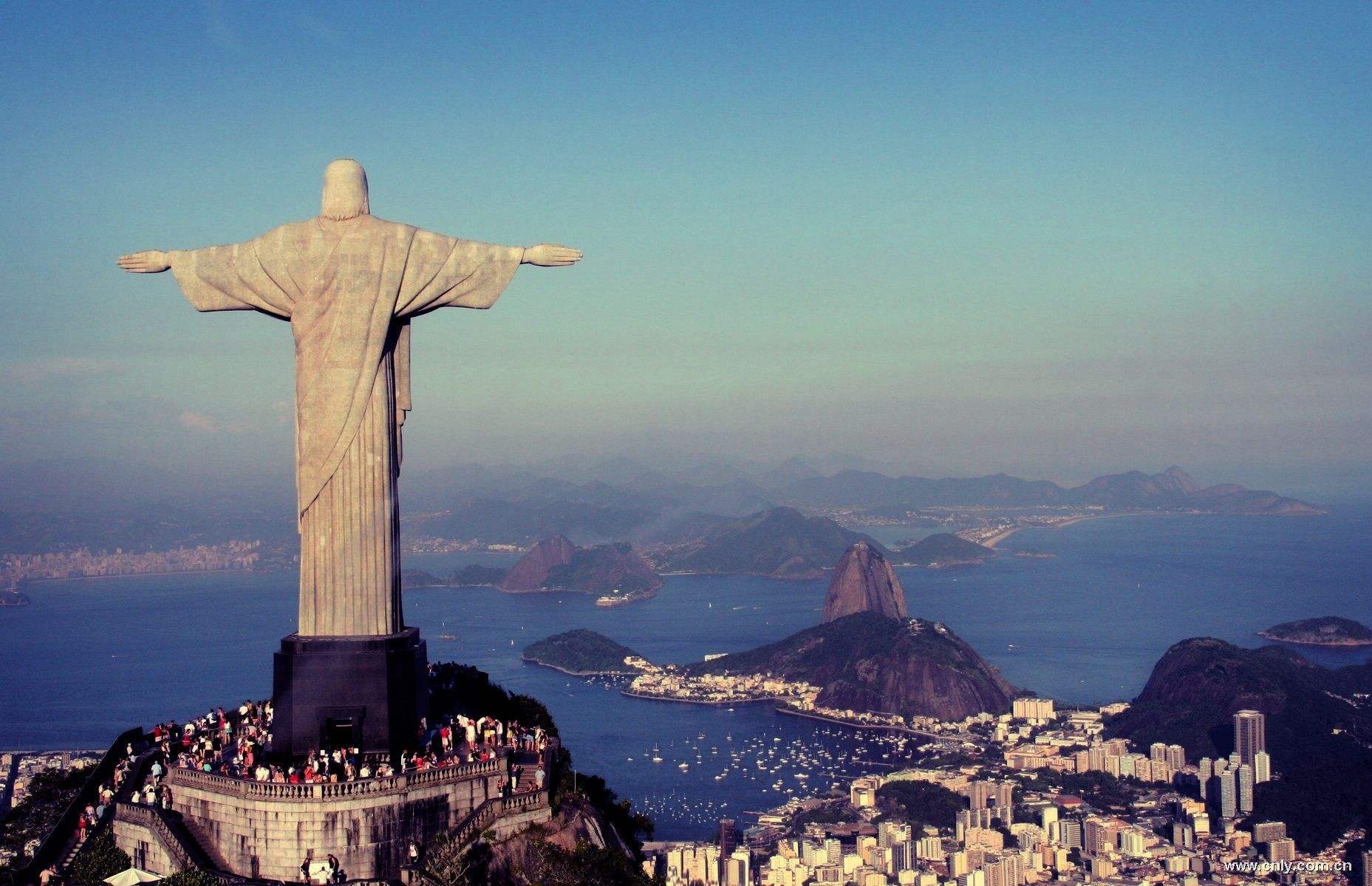  p>耶稣山又名 a href="#" data-lemmaid="6939302">驼背山 /a>, a