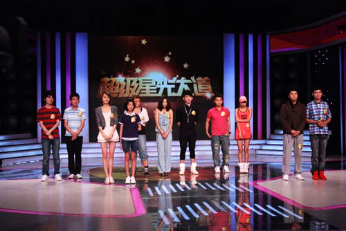  p>《超级星光大道》是由 a target="_blank" href="/item/金星娱乐