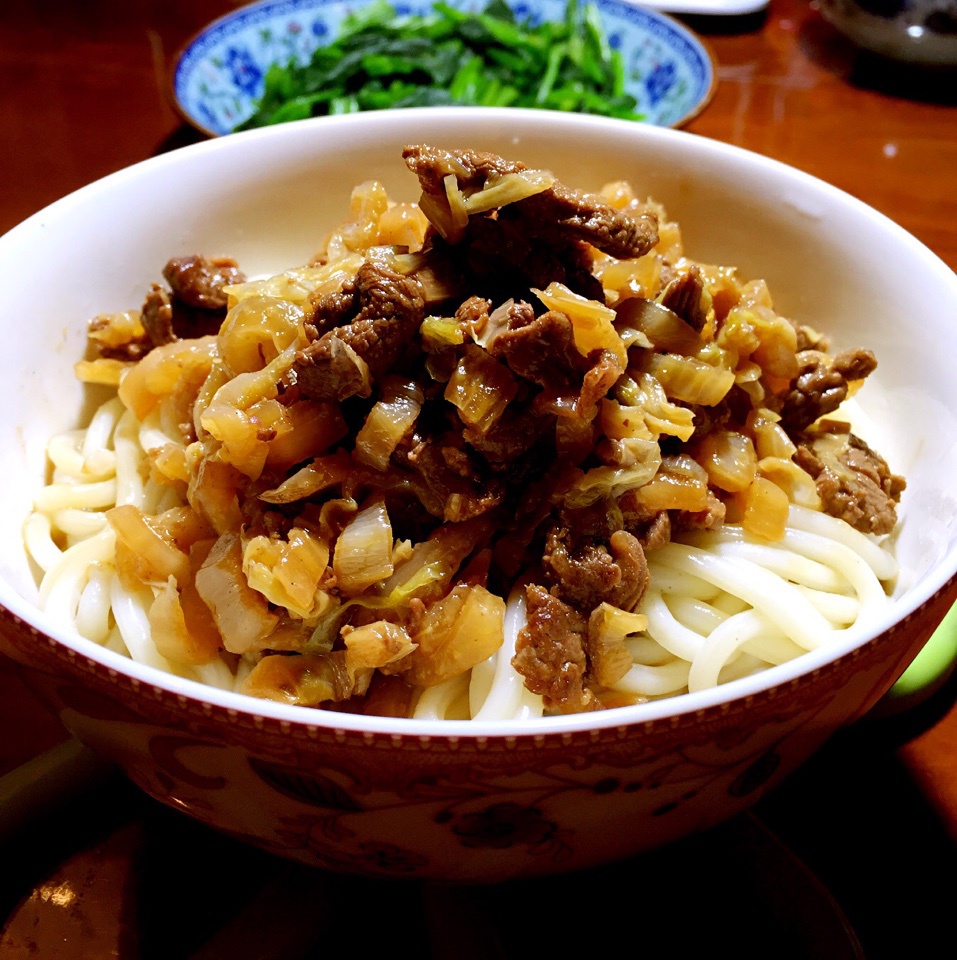 羊肉炒白菜拌面