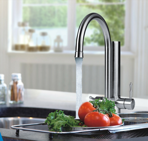  p>龙头净水器,指直接安装且悬挂在家庭水龙头上的微型净水装置/设备.