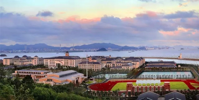  p>浙江海洋大学(zhejiang ocean university),简称"浙海大",位于 a