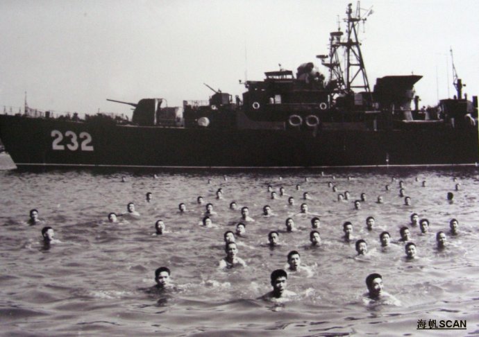  p>南充号护卫舰(英文:nanchong frigate),是20世纪60年代中国建造的 