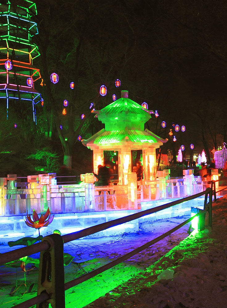 哈尔冰冰灯游园会