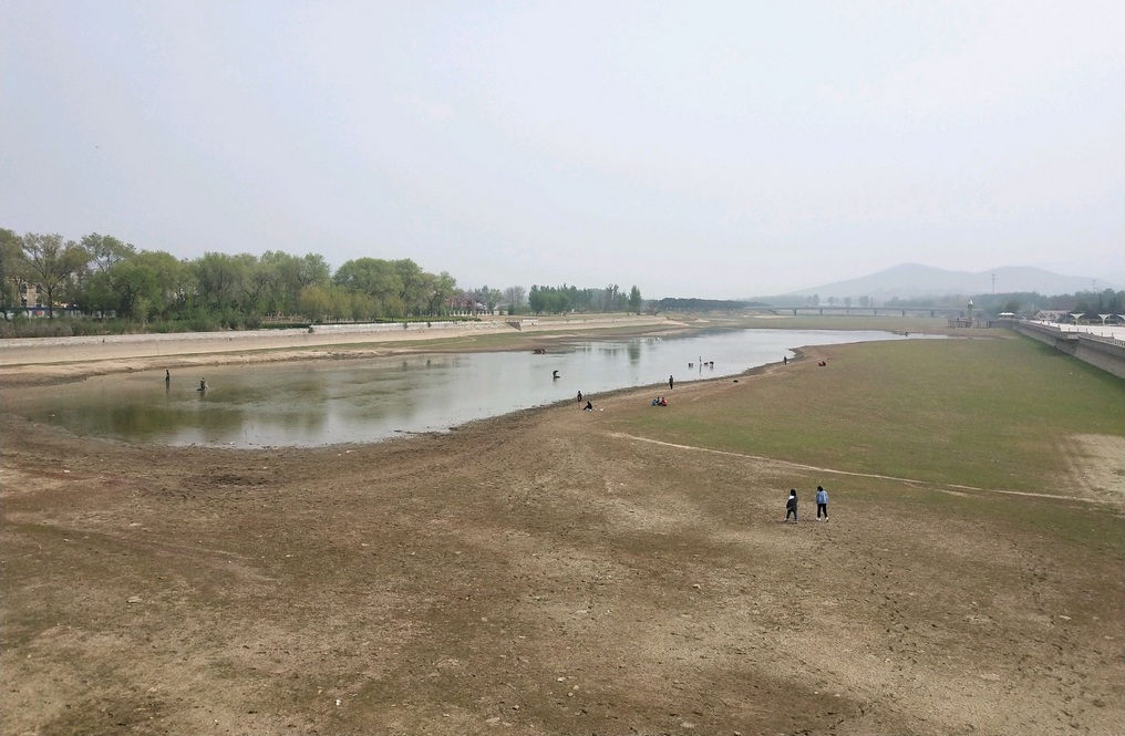 沁水河,发源于山东省烟台市 a target="_blank" href="/item/牟平区