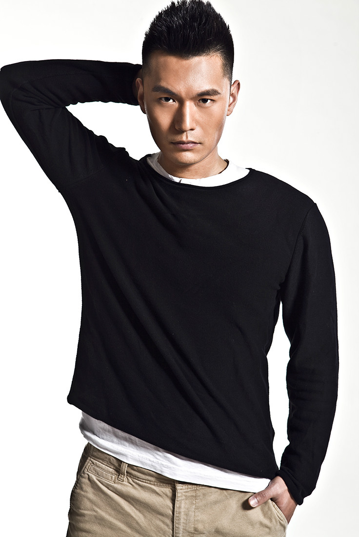 1982年12月5日出生于上海市,毕业于北京电影学院,中国内地男演员