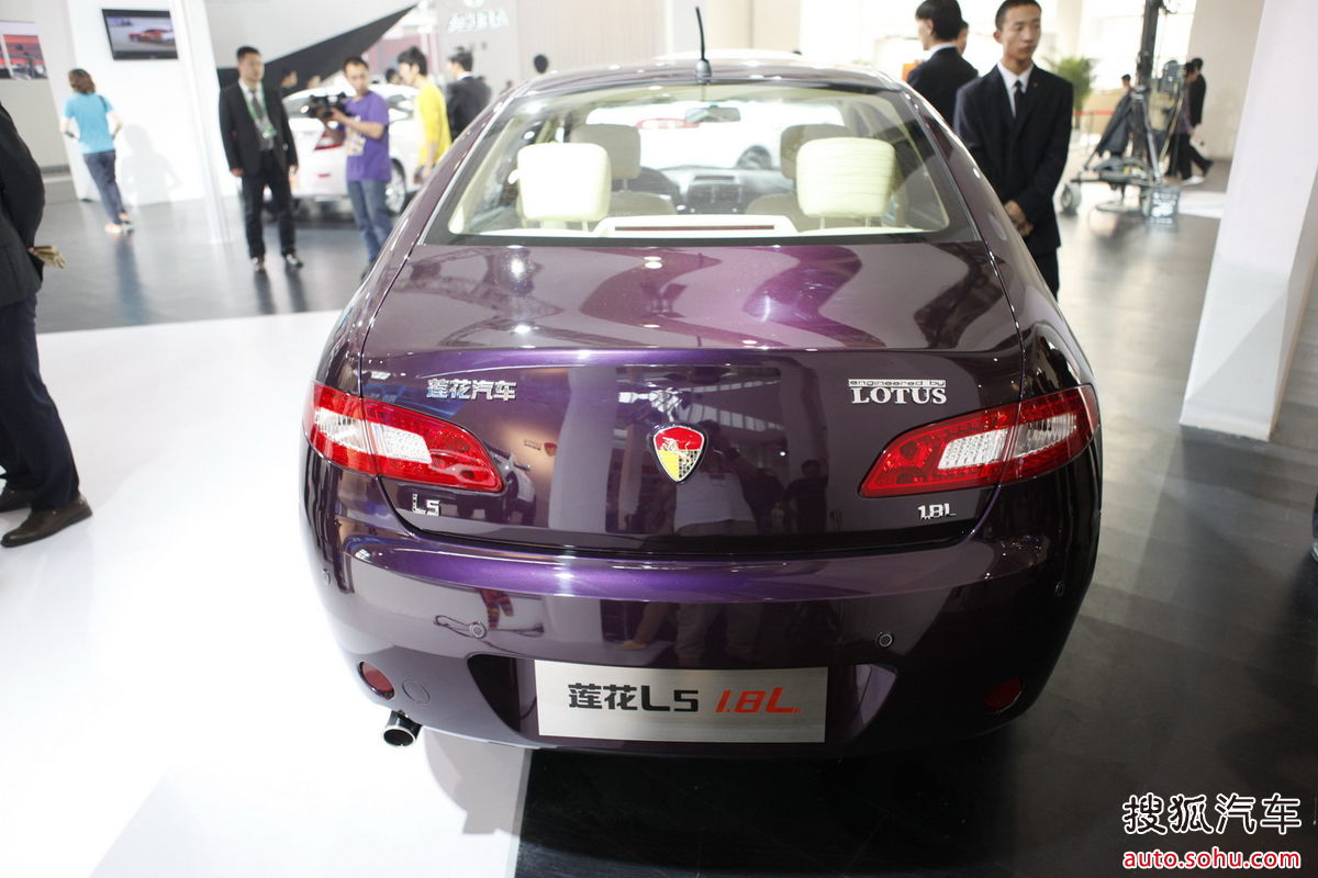 ="2054934">莲花汽车 /a>为了进军中高级轿车市场而开发的首款b级车型