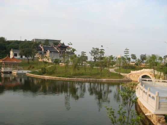  p>银岗村位于安徽省六安市裕安区石婆店镇西北部,距市区42公里,距镇