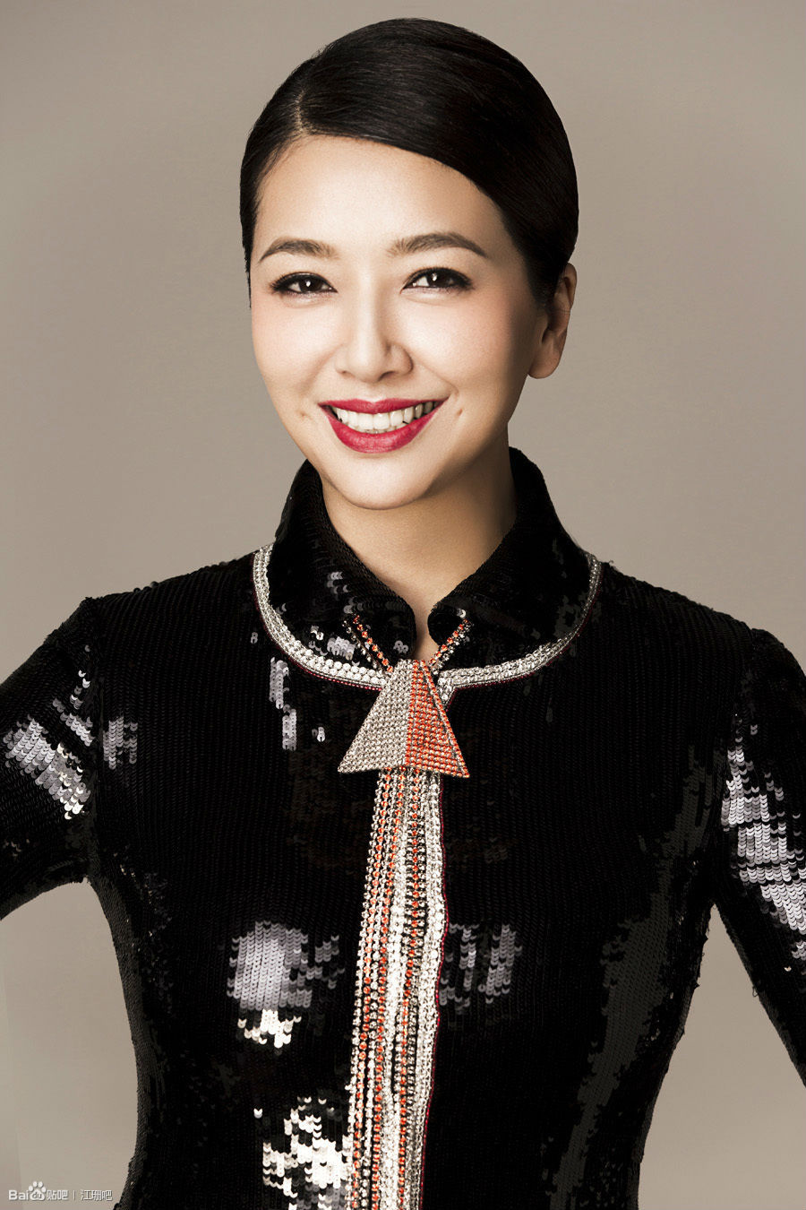  p>江珊,1967年12月22日出生于江苏省镇江市,中国内地女演员,歌手