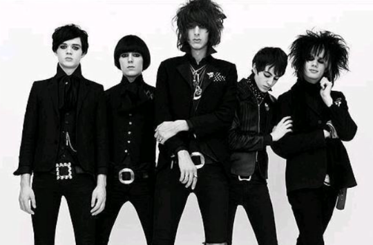  p>the horrors 是2005年成立于英国southend-on-sea的一支独立摇滚