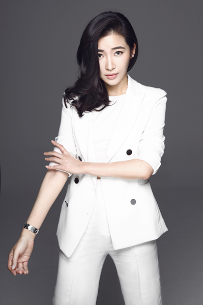  p data-id="gnvhauju41">夏星 i>(原名夏子涵) /i>,11月14日出生于