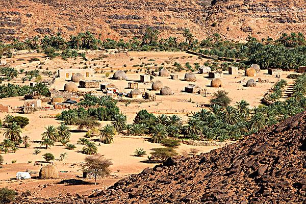 简称 b>毛里塔尼亚, /b>位于非洲西北部,地处北纬15～27度之间,面积