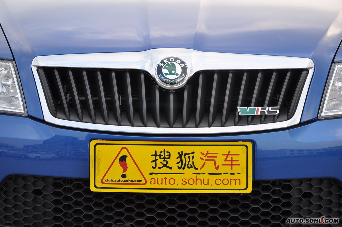  p>斯柯达明锐作为上汽大众斯柯达品牌的第一款轿车,是与欧洲同步的