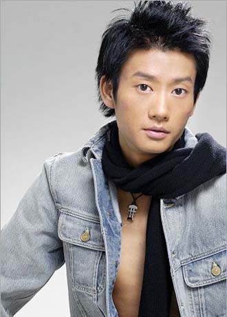  p>舜文齐,生于贵州省贵阳市,中国内地男演员,歌手.
