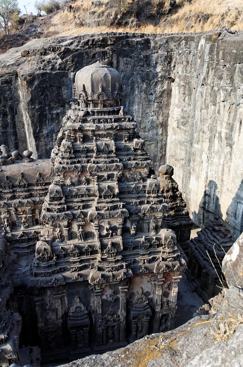  p> a href="#" data-lemmaid="1779511">埃洛拉石窟 /a>(ellora