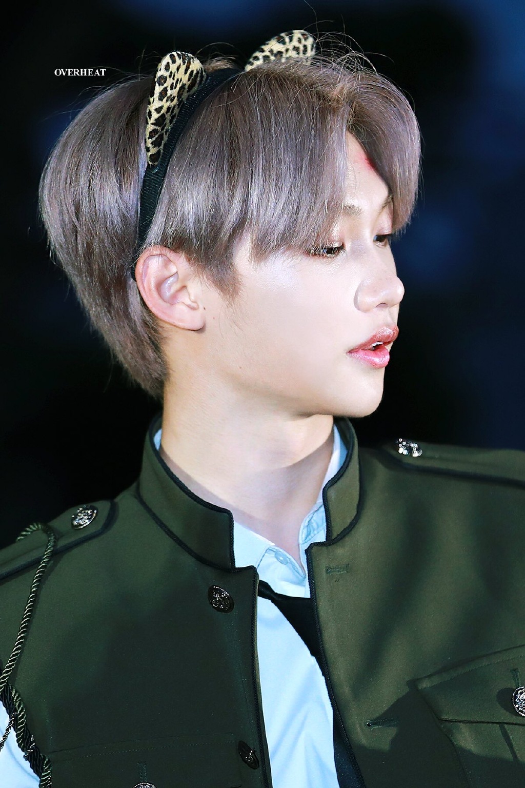  p>李龙馥,2000年9月15日出生于澳大利亚雪梨黑镇