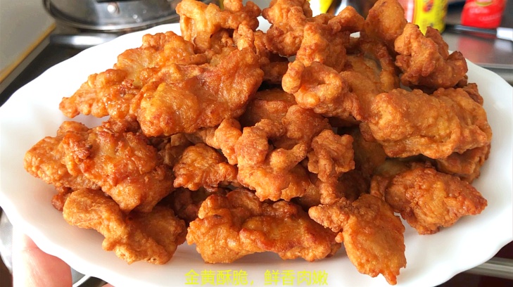  p data-id="gnwj0szqwb">炸里脊即油炸里脊肉,属于山东菜,是一道香酥