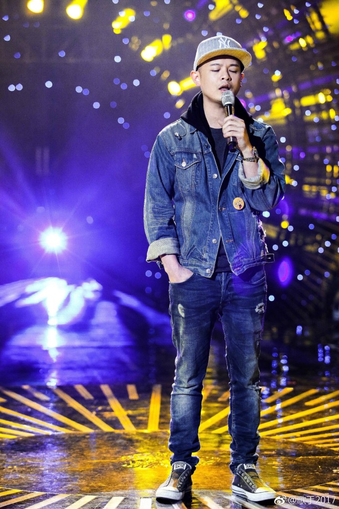  p>侧田(justin lo),1976年7月1日出生于美国纽约,华语流行乐男歌手