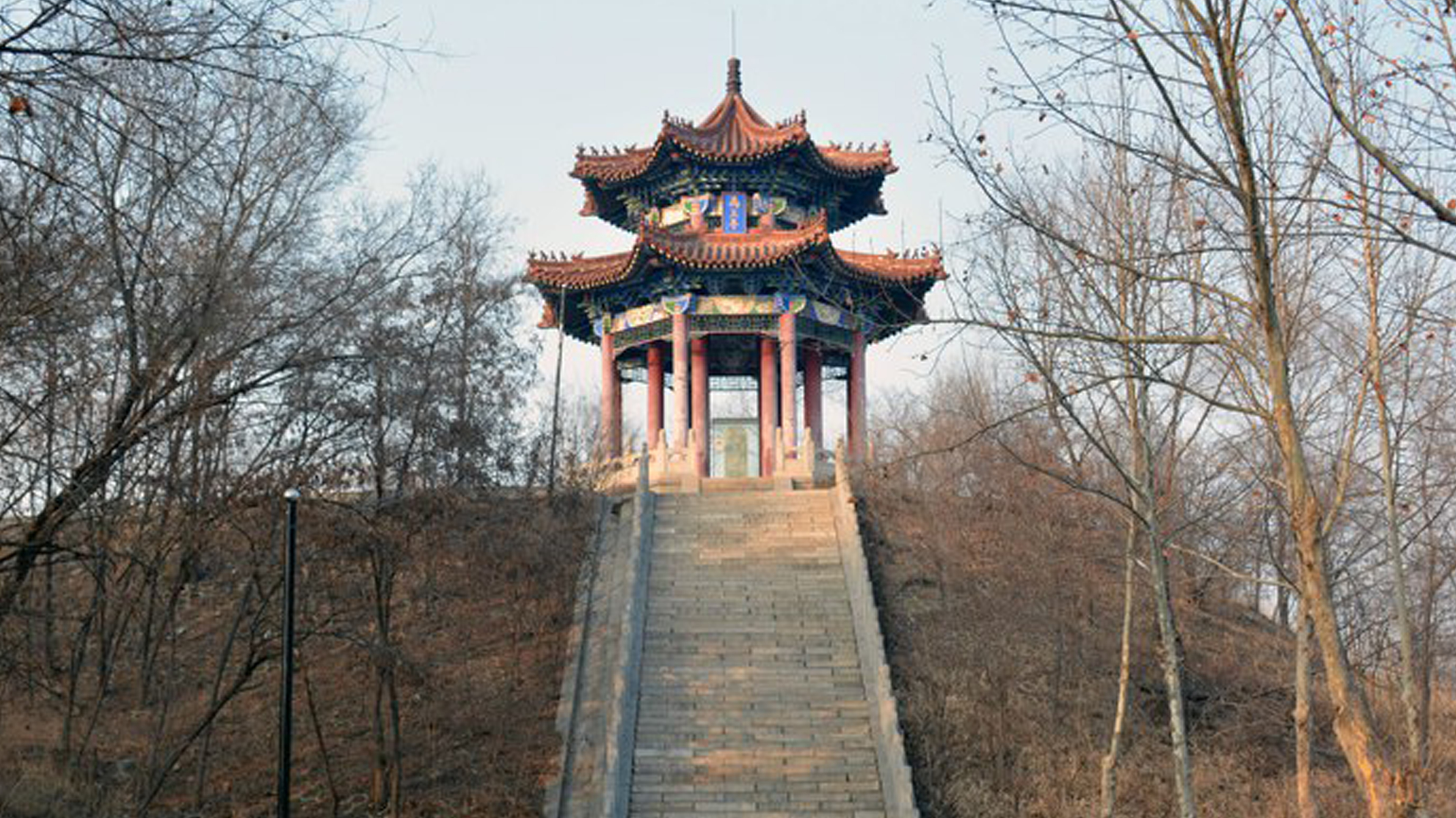  p data-id="gnazzsmq6t">禹王亭遗址,古称具丘山,位于山东省德州市 a