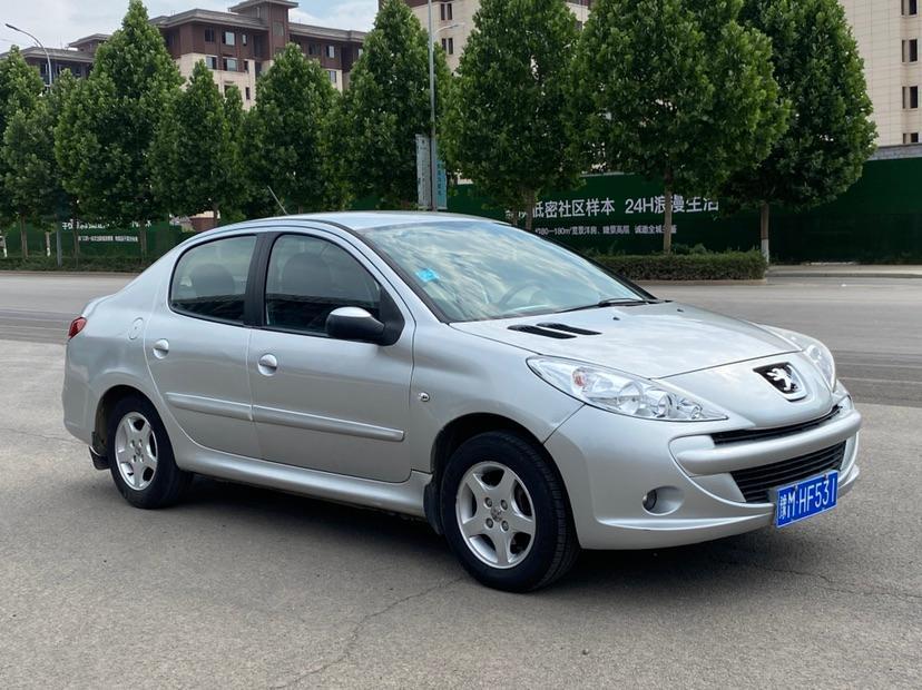 2011款东风标致207三厢1.6手动品乐版