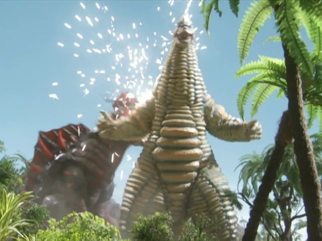 装甲怪兽雷德王