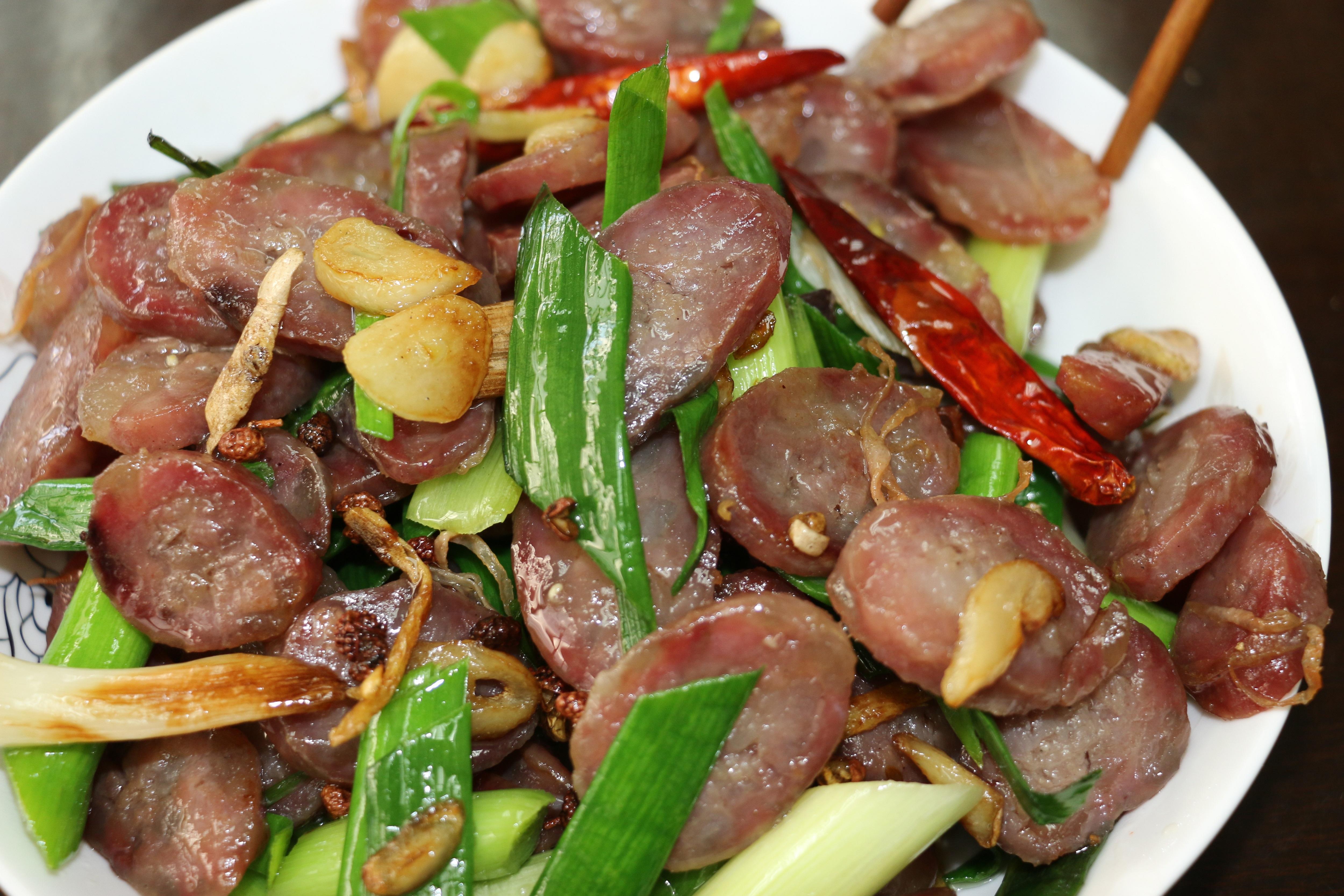 家常版蒜苗腊肠