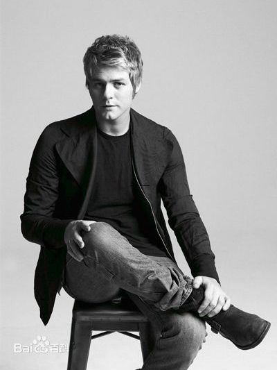 data-id="gnwrnh01oo">布莱恩·尼古拉斯·麦克法丹(bryan mcfadden)