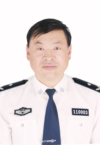  p>张宏,男 ,汉族 ,1965年2月,中共党员,甘肃渭源县人,在职省委党校