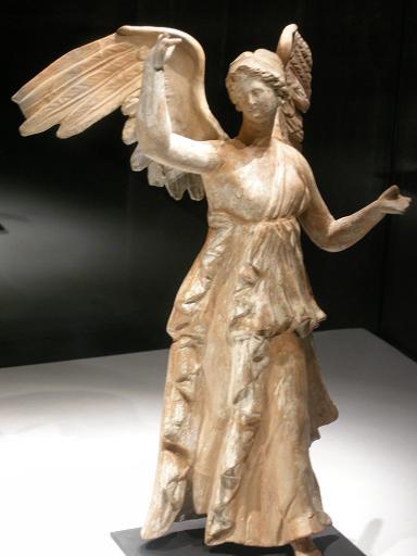 天使？鸟人？汉代人眼中长生不老的神仙形象为何如此奇怪？_百科TA说