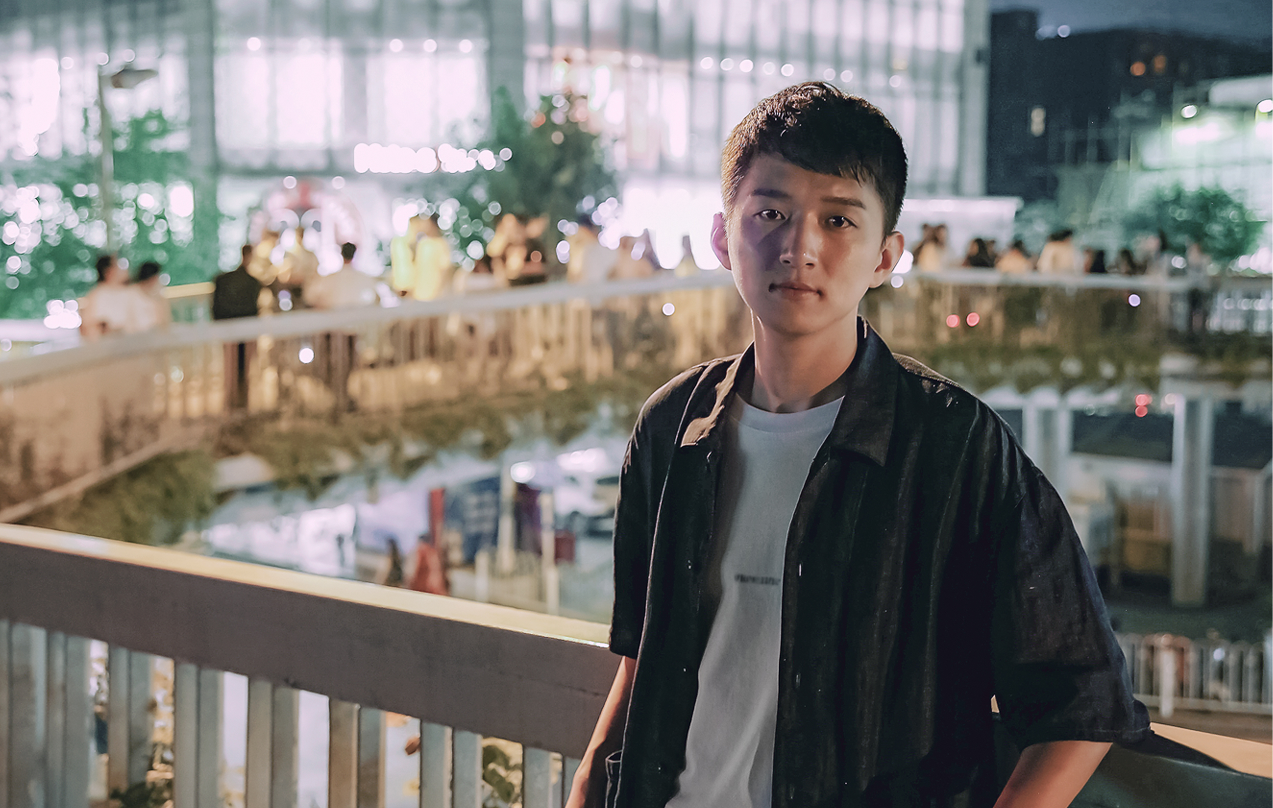  p data-id="gnbt7dpbqm">吕行,军旅歌手,军旅唱作人,"新军营流行风"