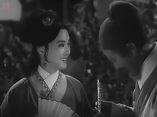  p data-id="gnatxy7ol7">香港电影《桃花扇》由 a target="_blank"