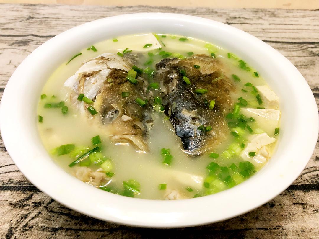 鱼头豆腐汤