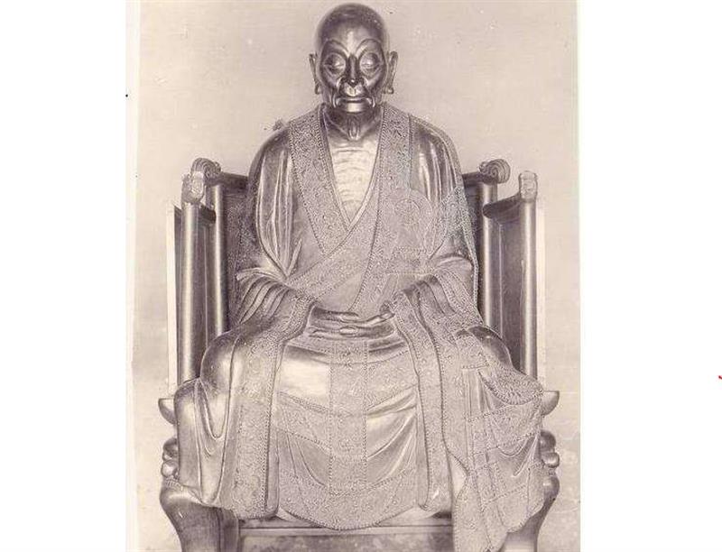禅宗六祖惠能与神秀大师，泰斗们惺惺相惜，而徒众互相讥讽和争斗_百科TA说