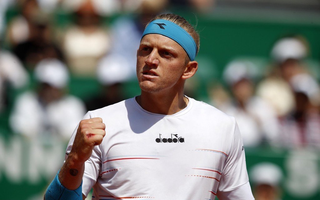 亚历杭德罗·达维多维奇·福基纳