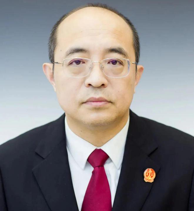  p>崔冰,现任山东省 a target="_blank" href="/item/菏泽市鄄城县