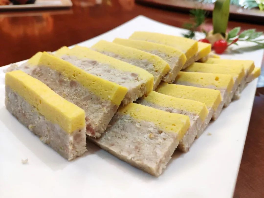  p>"让饸"这道地方美味菜肴的,在三秦大地,八百里关中一带,只有泾阳一