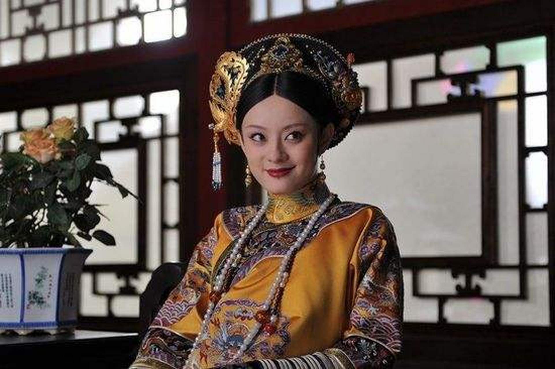 荒唐王爷当众殴打顾命大臣，乾隆皇帝亲眼目睹，怎么处理？_百科TA说