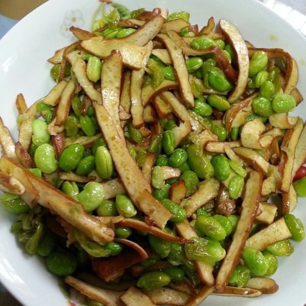 毛豆米香干炒肉丝