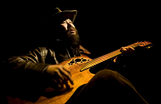  p data-id="tlnzwlxkyenk">《幸福的紫纱巾》是川子演唱的歌曲,由