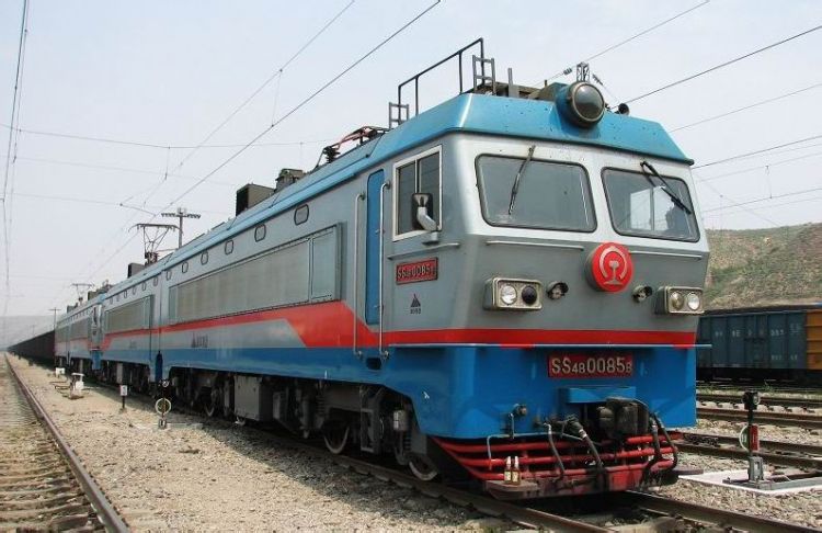  p> b>韶山4b型电力机车 /b>(ss4b),是 a target="_blank" href="