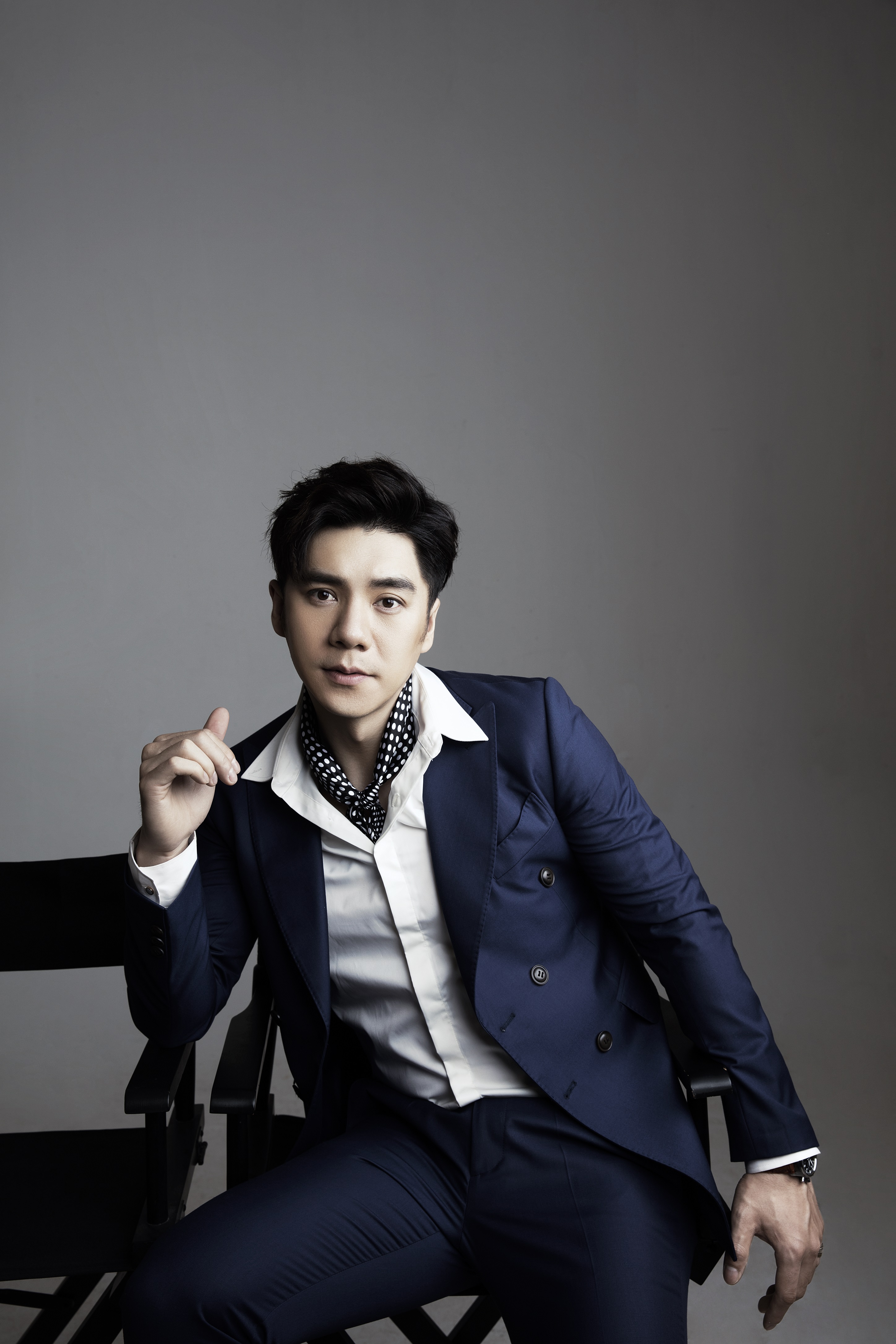 lemmaid="305391">中央戏剧学院 /a>06级表演系本科,中国内地男演员