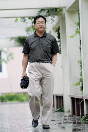 孙大午,男,1954年6月出生于 a target="_blank" href="/item/河北省